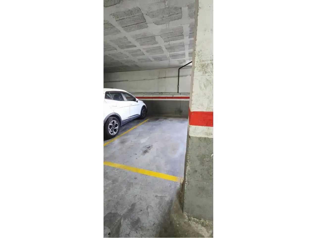 Parking de Piso en venta en Terrassa con Calefacción y Trastero