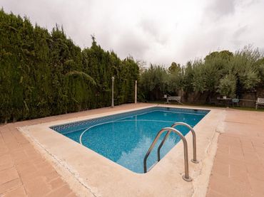 Villa con piscina in vendita a Partidas de Alicante