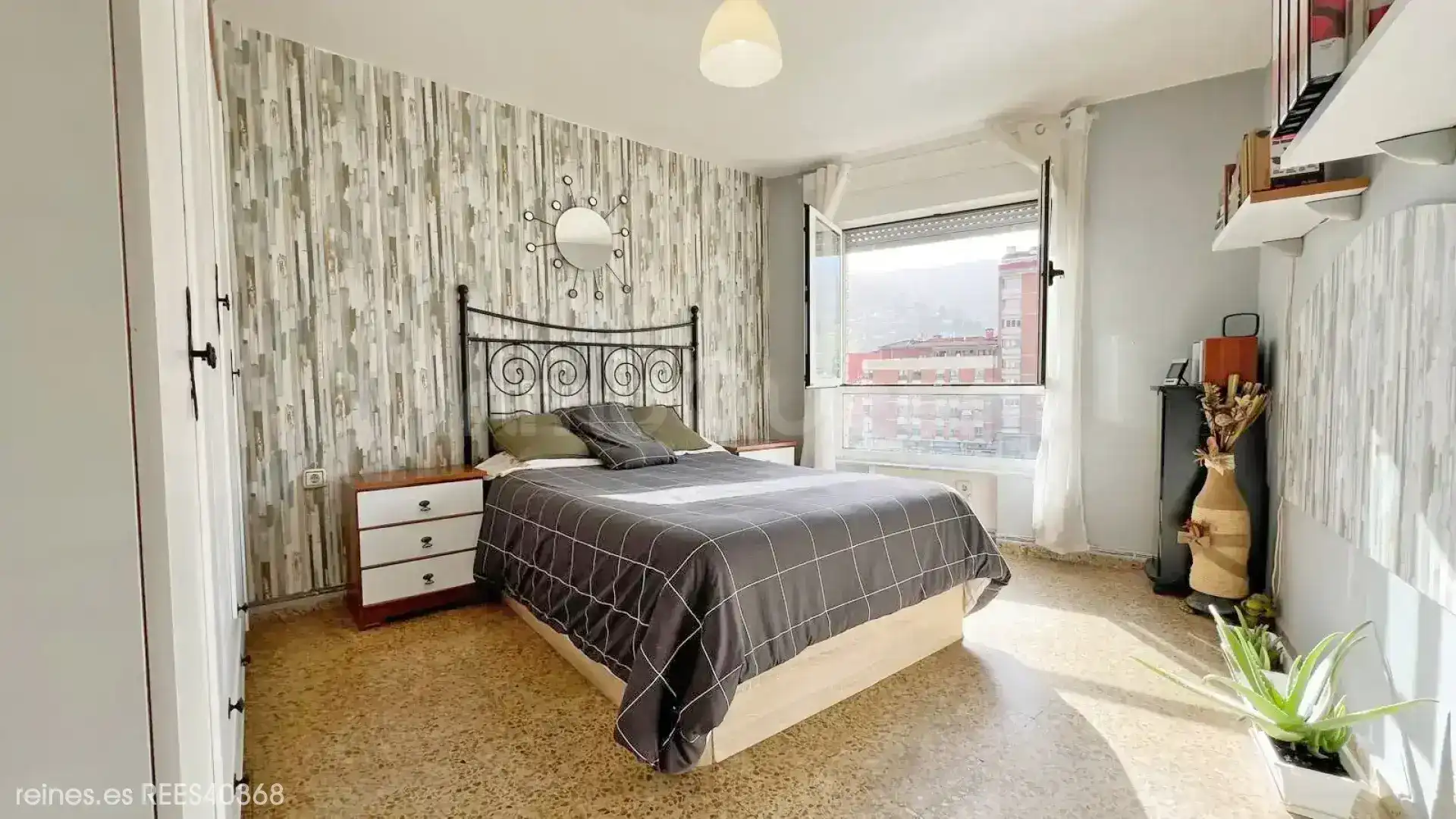 Schlafzimmer von Wohnung zum Verkauf in San Martín del Rey Aurelio