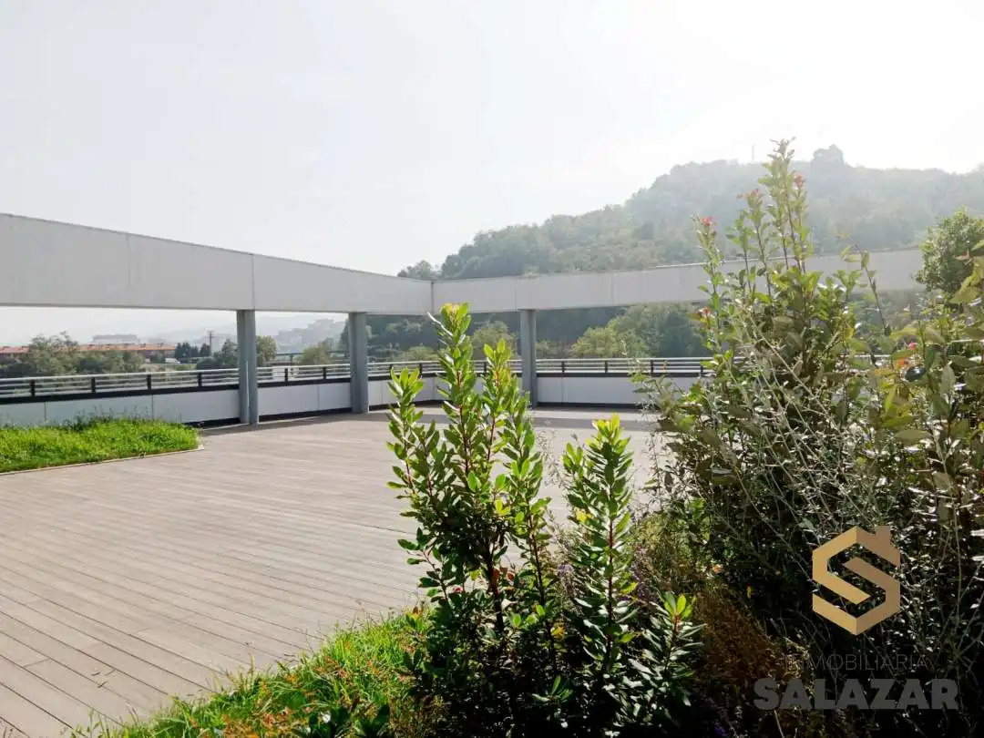 Terraza de Ático de alquiler en Bilbao  con Calefacción, Jardín privado y Terraza