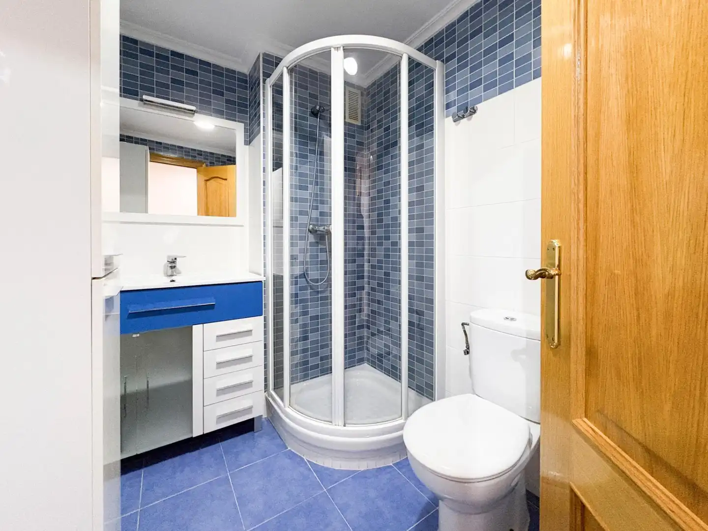 Baño de Piso en venta en Valencia con Aire acondicionado, Calefacción y Trastero