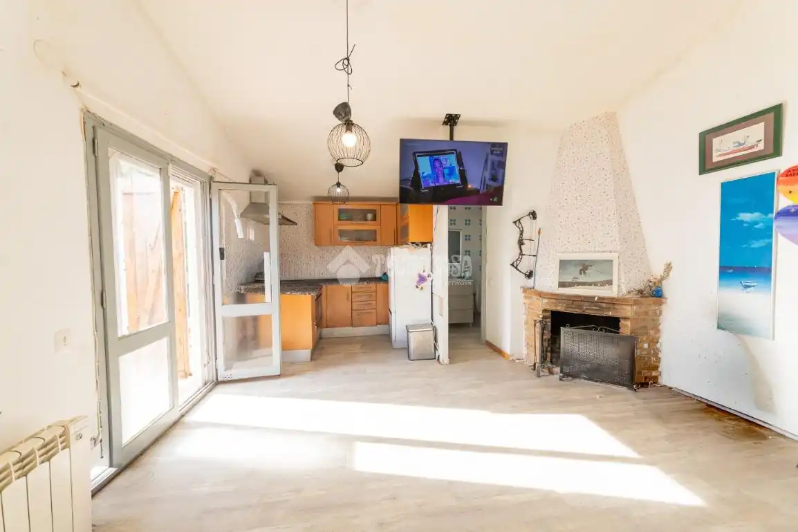 Sala d'estar de Casa o xalet en venda en Rodonyà amb Calefacció, Parquet i Balcó
