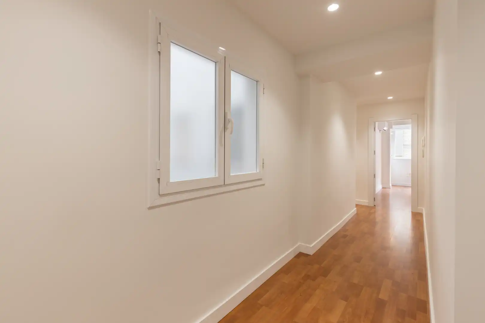 Flat for sale in Granada  with Air Conditioner, Heating and Parquet flooring