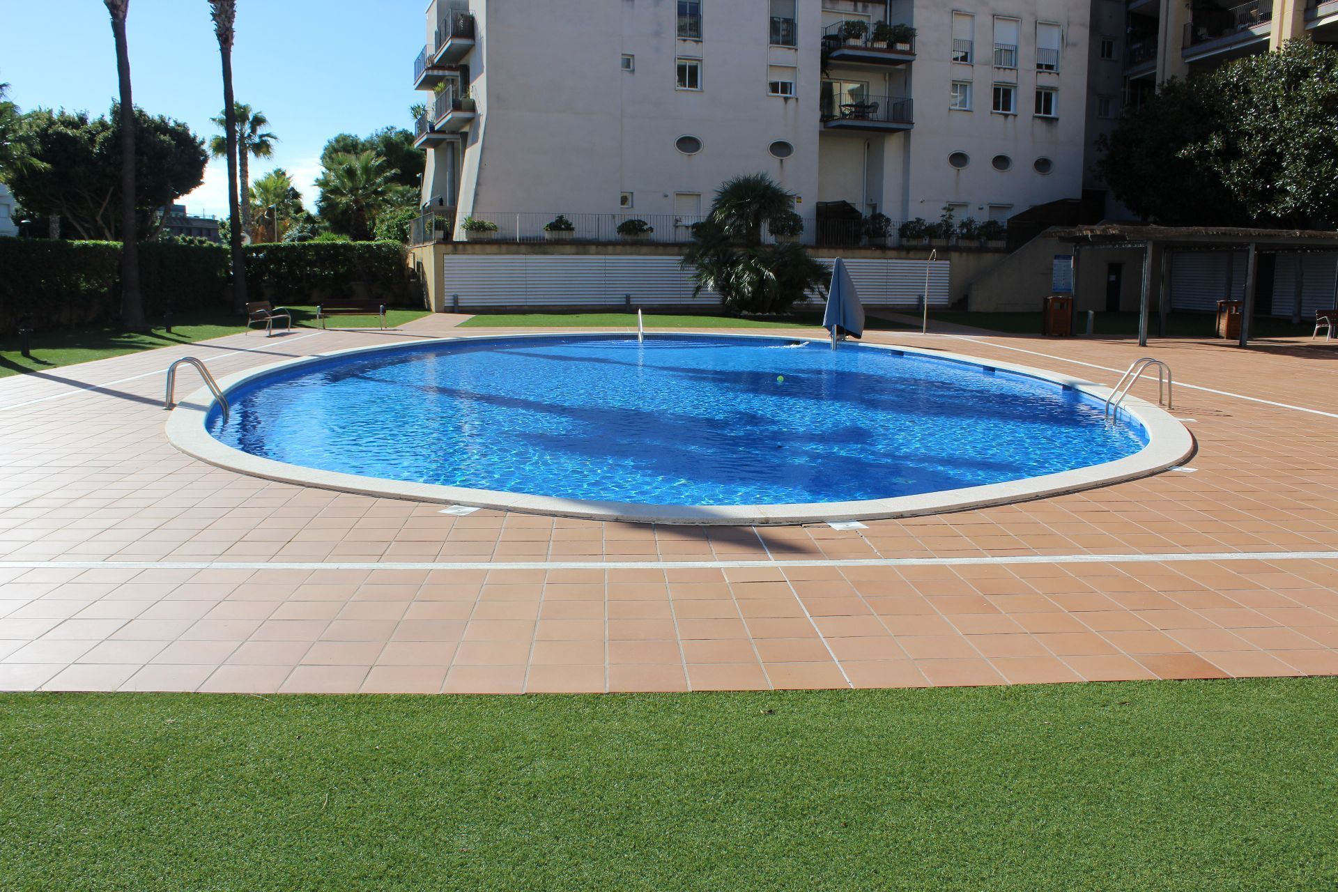 Swimming pool of Apartment for sale in Sitges  with Heating and Community pool