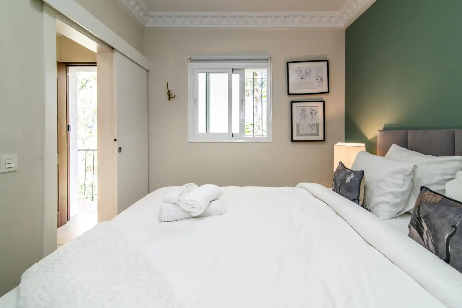 Habitación de Apartamento de alquiler en Marbella con Aire acondicionado, Calefacción y Terraza