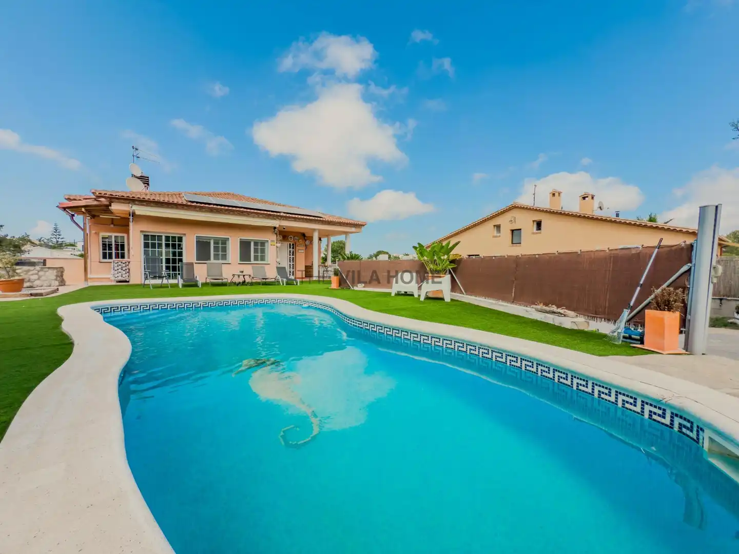 Casa amb piscina en venda a Canyelles, imagen 2