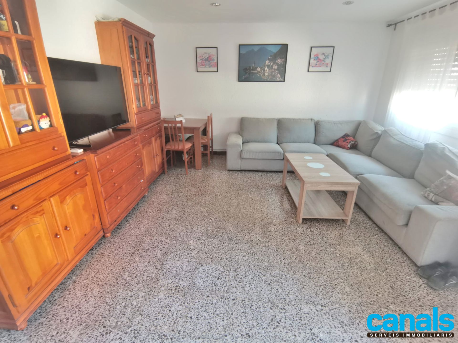 Sala d'estar de Pis en venda en Cerdanyola del Vallès amb Aire condicionat, Calefacció i Parquet