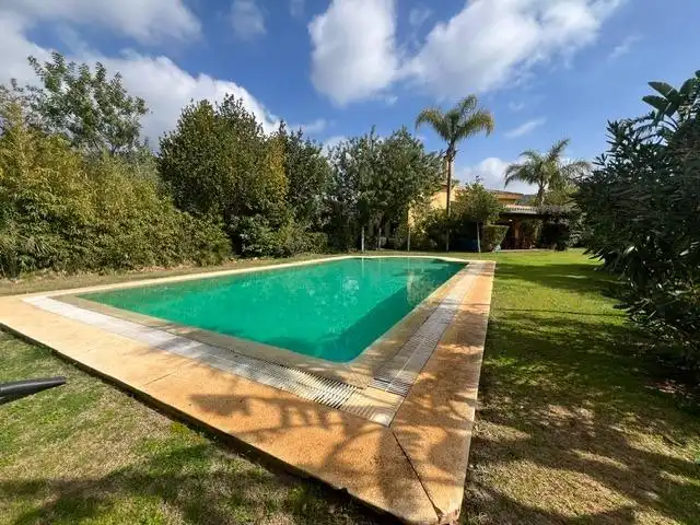 Schwimmbecken von Country house zum Verkauf in Ojén mit Klimaanlage, Privatgarten und Terrasse