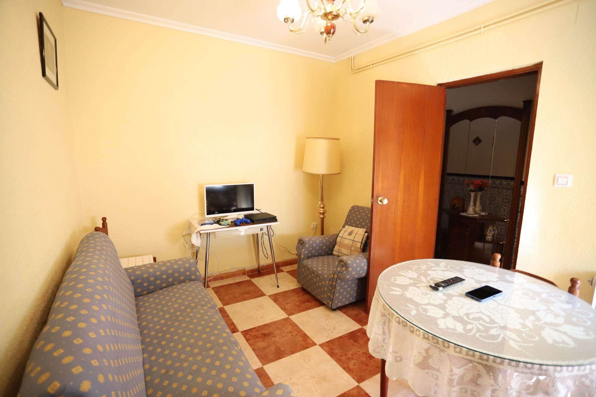 Sala de estar de Casa o chalet en venta en Alcázar de San Juan con Calefacción y Terraza