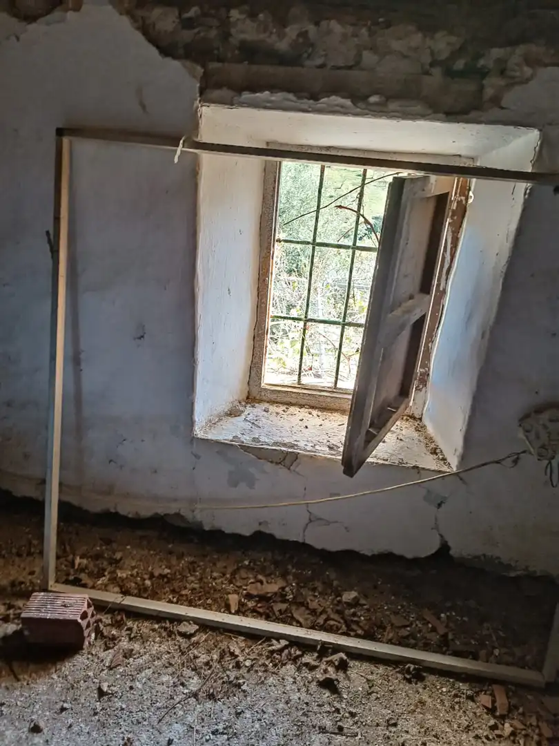 Houses for sale in Guaro  with Terrace, Storage room and Furnished