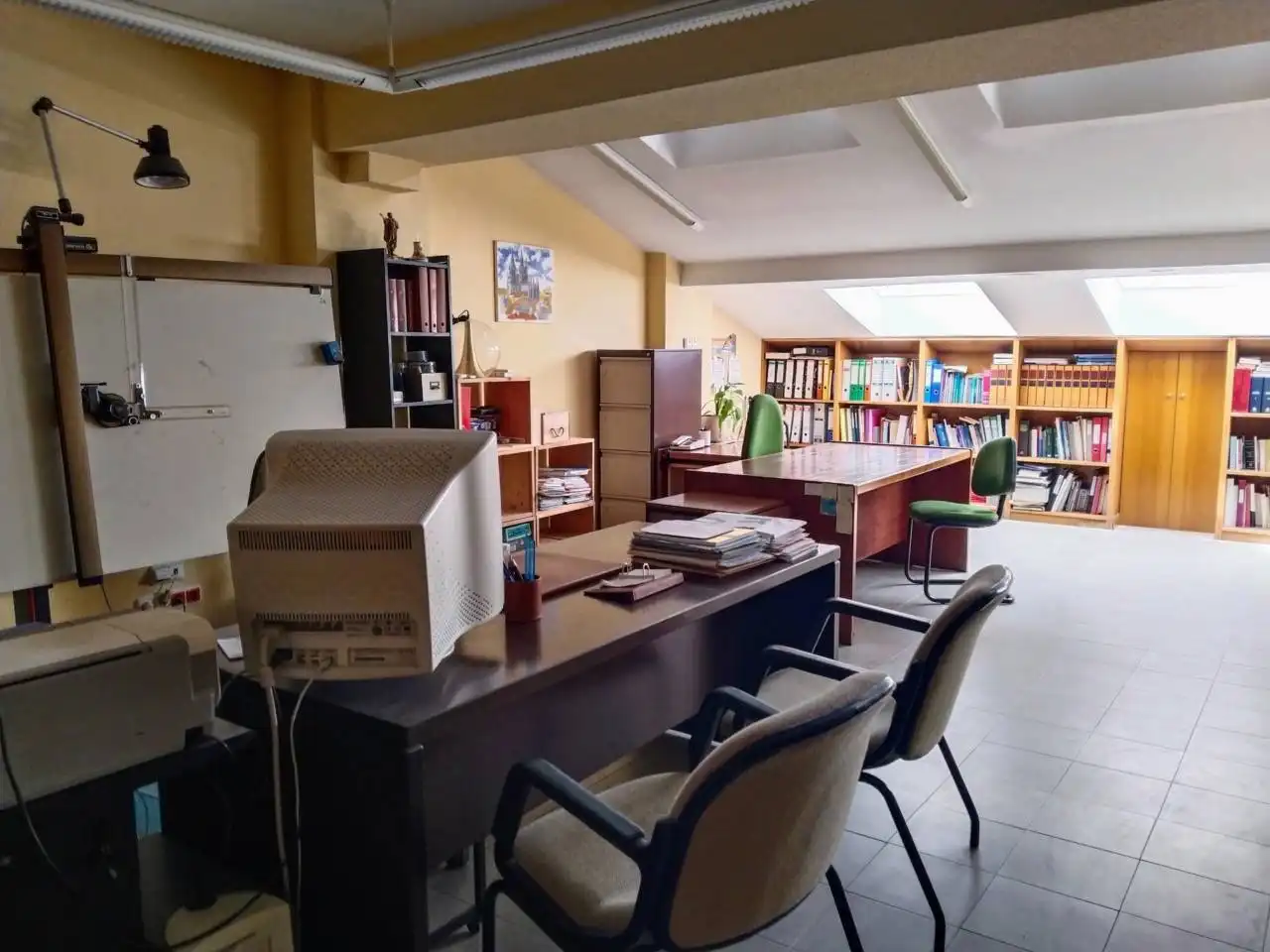 Büro zur Miete in Burgos mit Klimaanlage