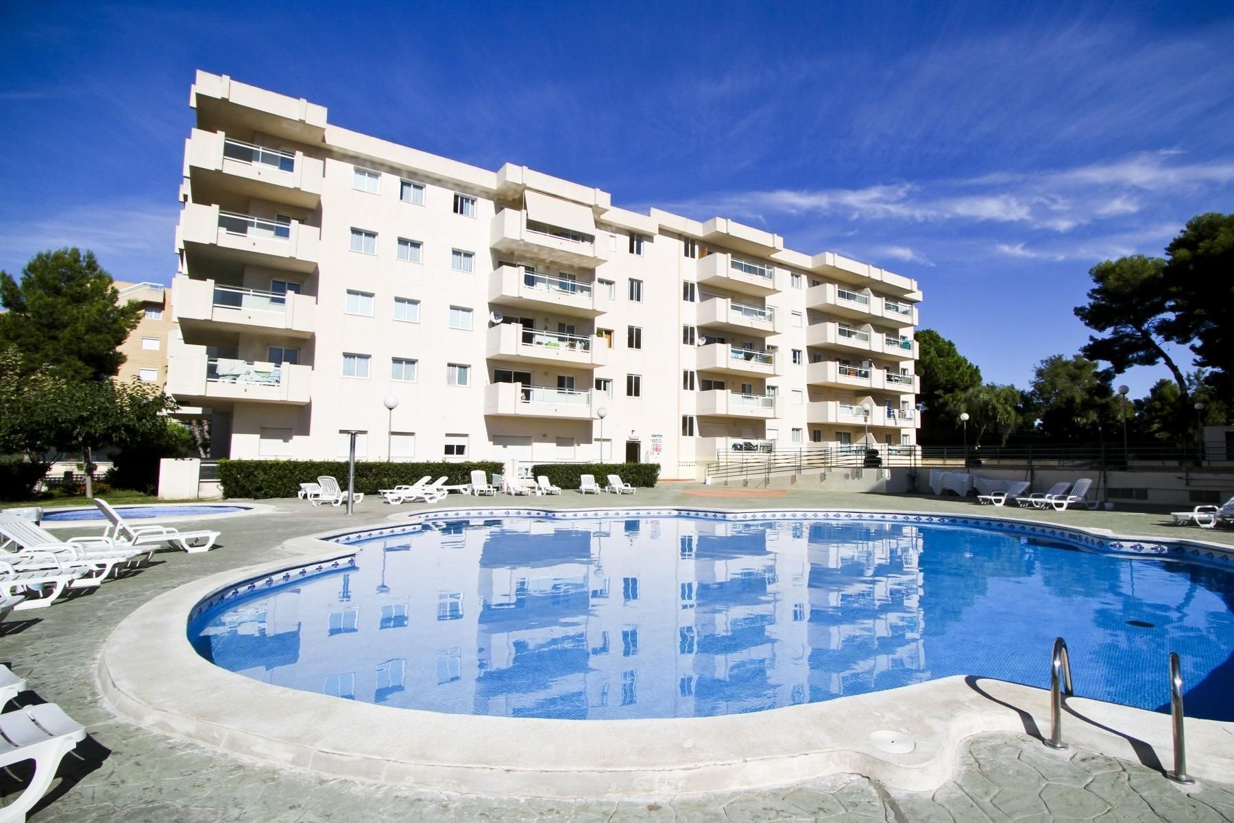 Swimming pool of Apartment for sale in Salou  with Air Conditioner, Private garden and Terrace