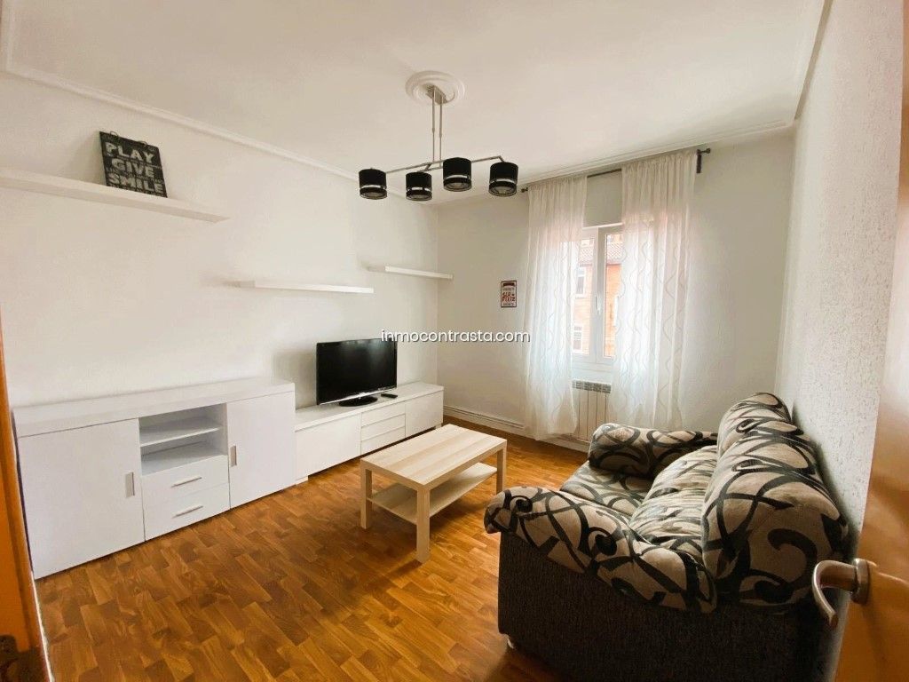 Living room of Flat for sale in Vitoria - Gasteiz  with Furnished