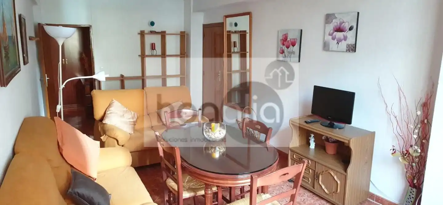 Wohnzimmer von Wohnung zur Miete in Sevilla mit Klimaanlage und Möbliert
