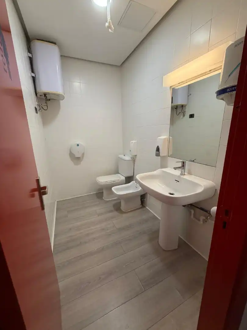 Business premises to rent in Alameda de Recalde 18, imagen 11