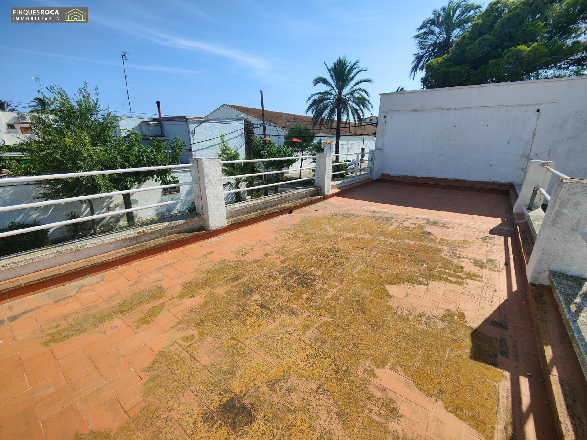 Terrace of House or chalet for sale in Amposta