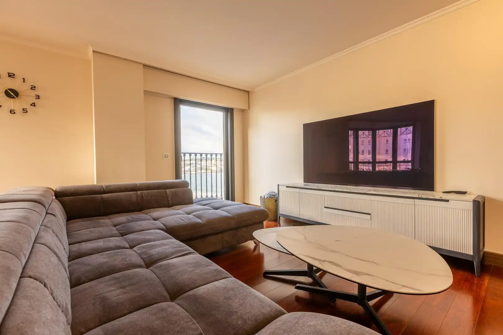 Sala de estar de Piso en venta en A Coruña Capital  con Calefacción, Jardín privado y Trastero