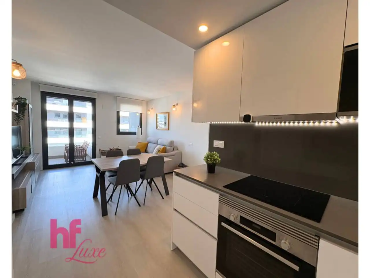 Küche von Wohnung zum Verkauf in L'Hospitalet de Llobregat mit Klimaanlage, Heizung und Terrasse