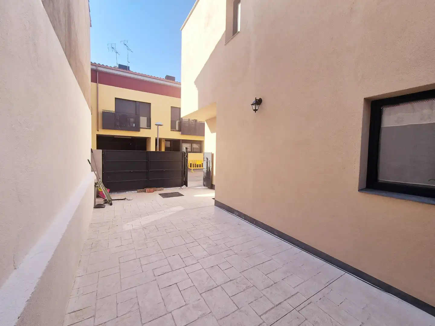 Casa pareada con terraza en venta en Carrer del Mig 4, imagen 30