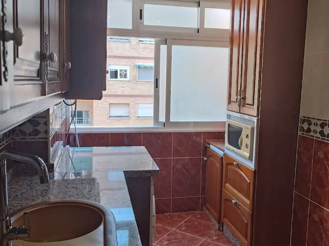 Küche von Wohnung zur Miete in  Granada Capital mit Balkon