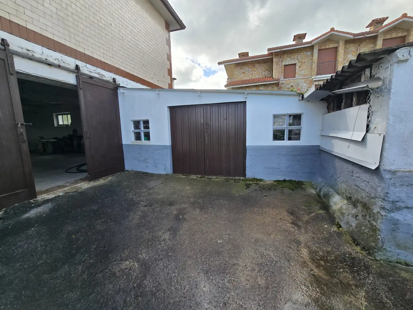 Parkplatz von Country house zum Verkauf in Arnuero mit Heizung, Privatgarten und Abstellraum