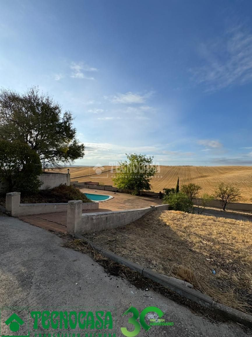 Casa o xalet en venda en Albarreal de Tajo amb Piscina