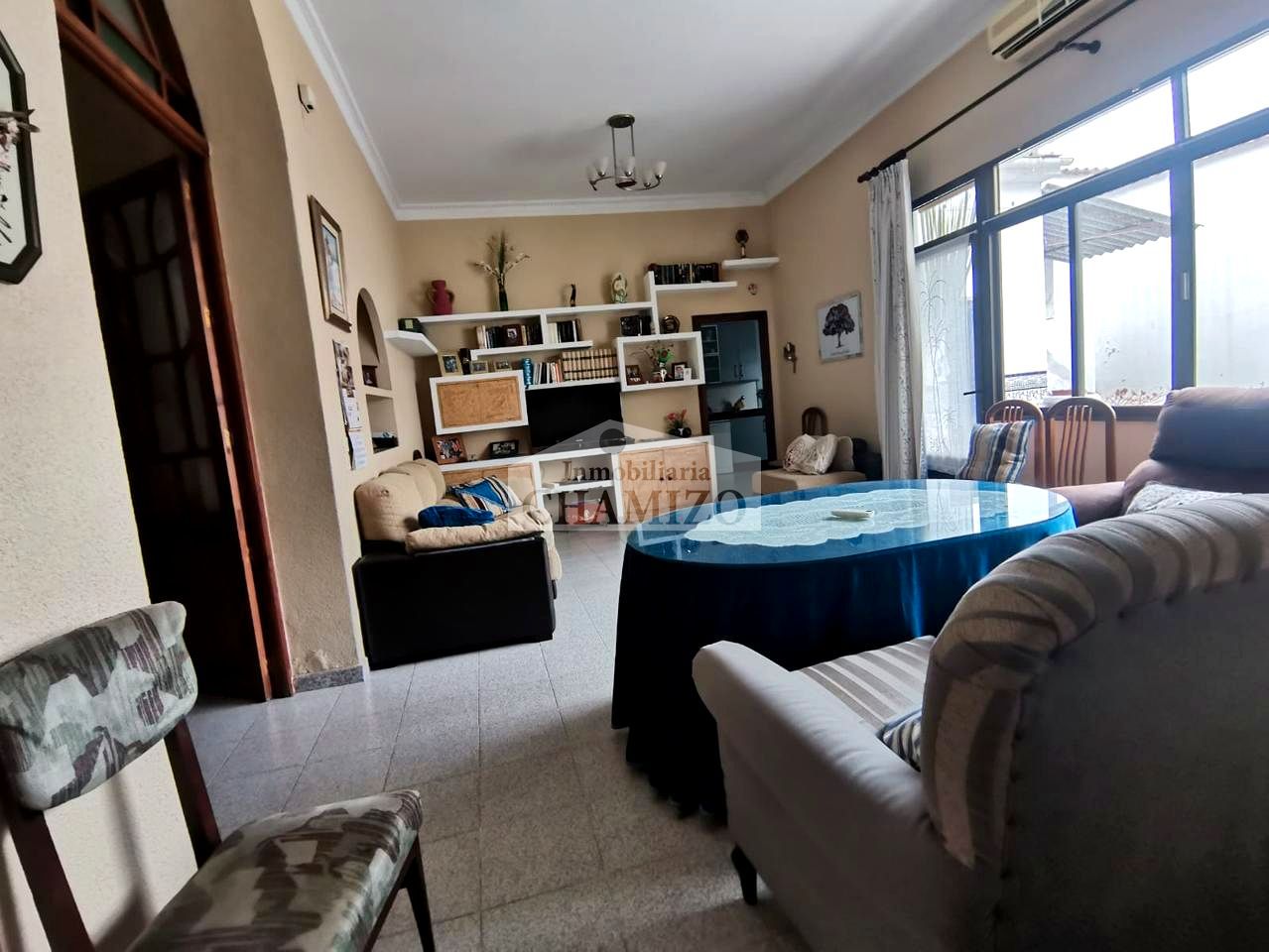 Sala d'estar de Casa o xalet en venda en Villanueva de la Serena amb Traster i Moblat