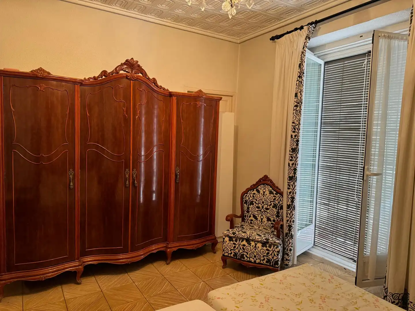 Dormitori de Casa o xalet en venda en Alcázar de San Juan amb Calefacció, Terrassa i Balcó