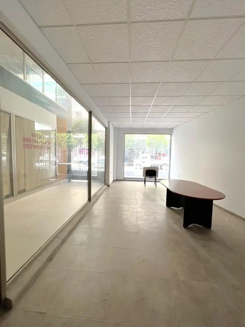 Local comercial en venda a Casco Urbano, imagen 3
