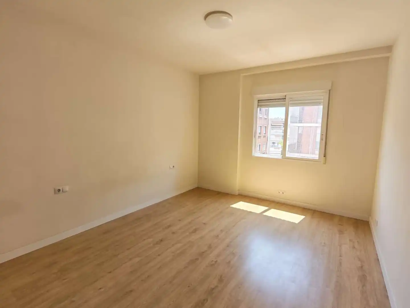 Schlafzimmer von Wohnung zur Miete in Murcia mit Klimaanlage, Heizung und Waschmaschine