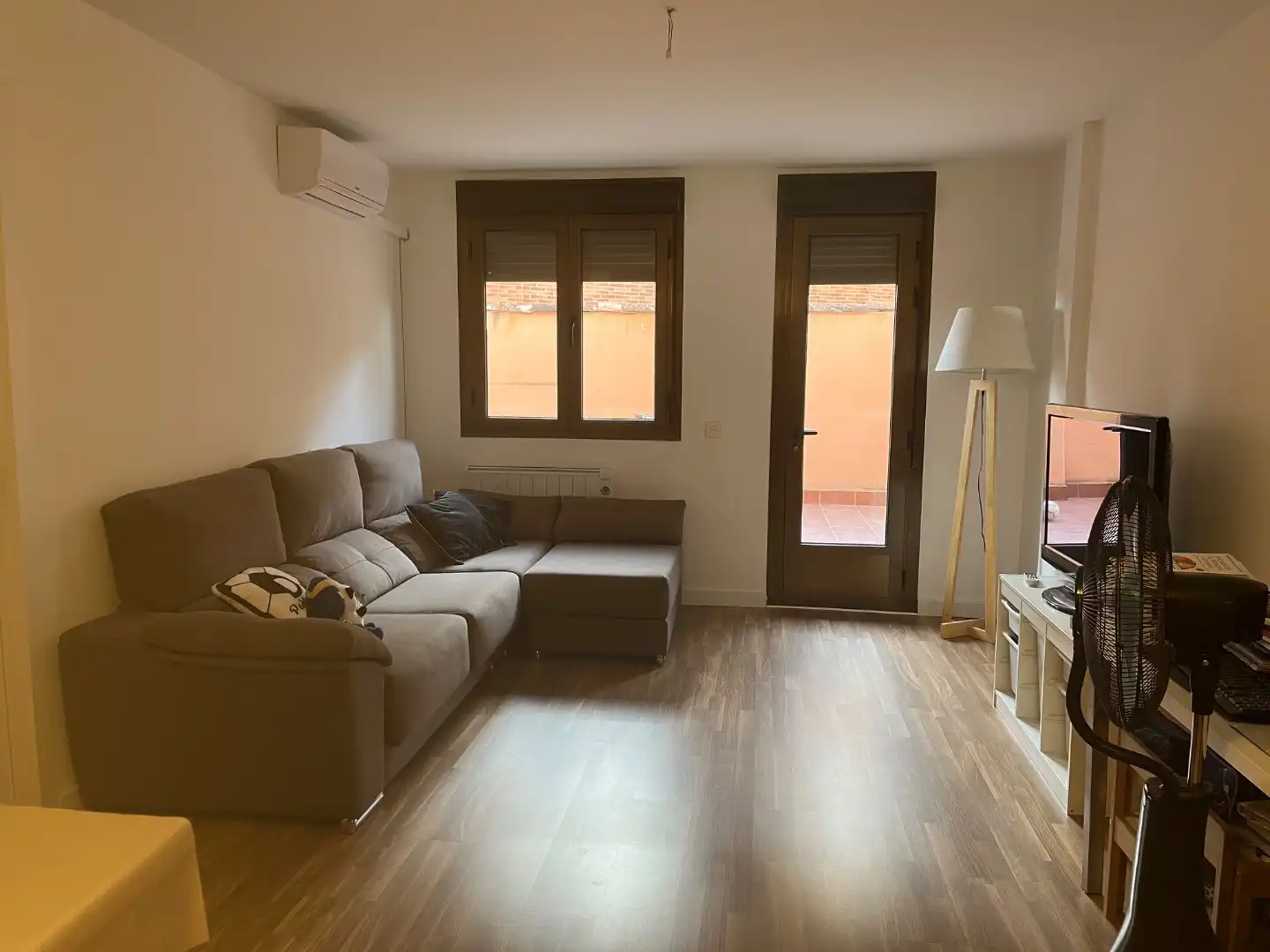 Sala d'estar de Pis en venda en Ocaña amb Aire condicionat i Terrassa