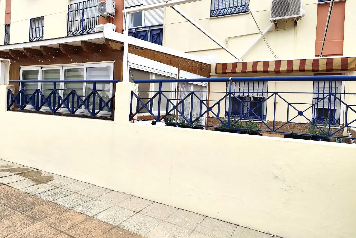 Vista exterior de Piso en venta en Alcalá de Guadaira