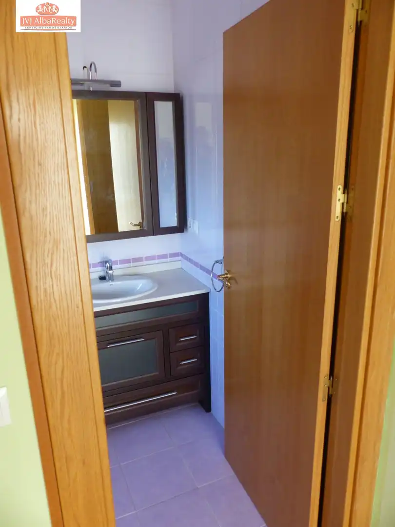 Baño de Casa adosada en venta en Albacete con Calefacción y Balcón
