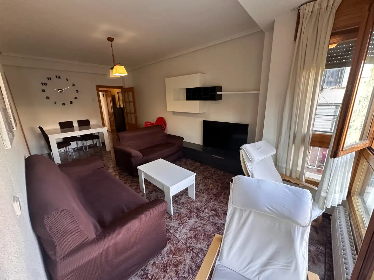 Wohnzimmer von Wohnungen zur Miete in Cuenca mit Heizung, Möbliert und Waschmaschine