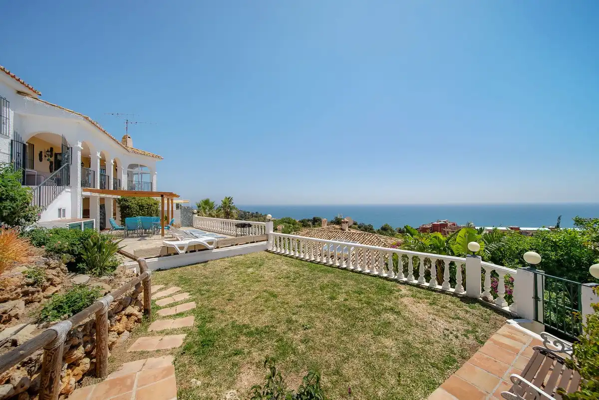 Garden of Houses for sale in Benalmádena