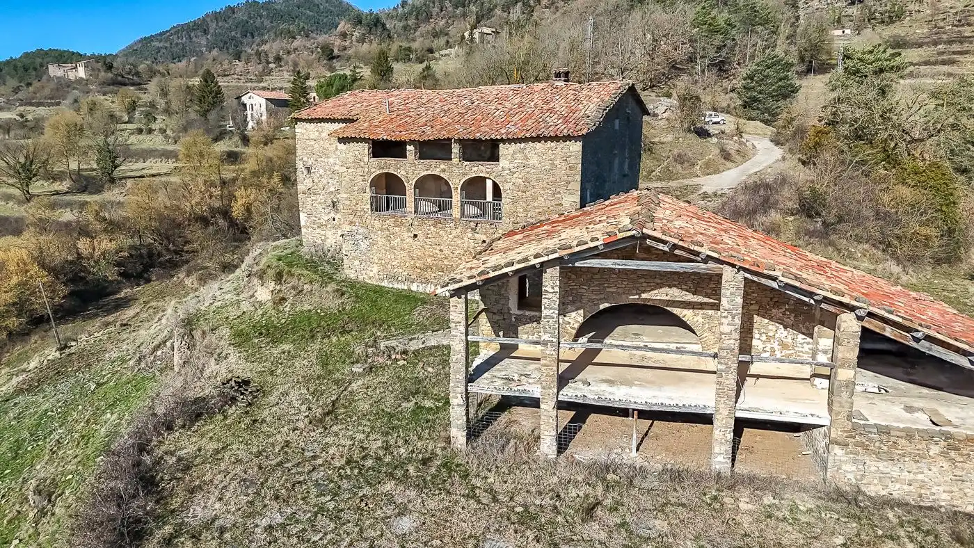 Vista exterior de Finca rústica en venta en Les Llosses con Jardín privado