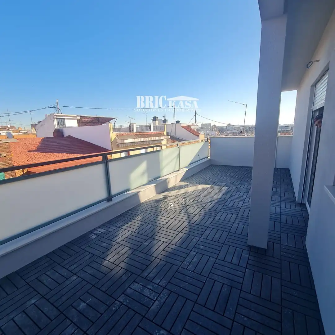 Terrace of Buildings for sale in Madrid