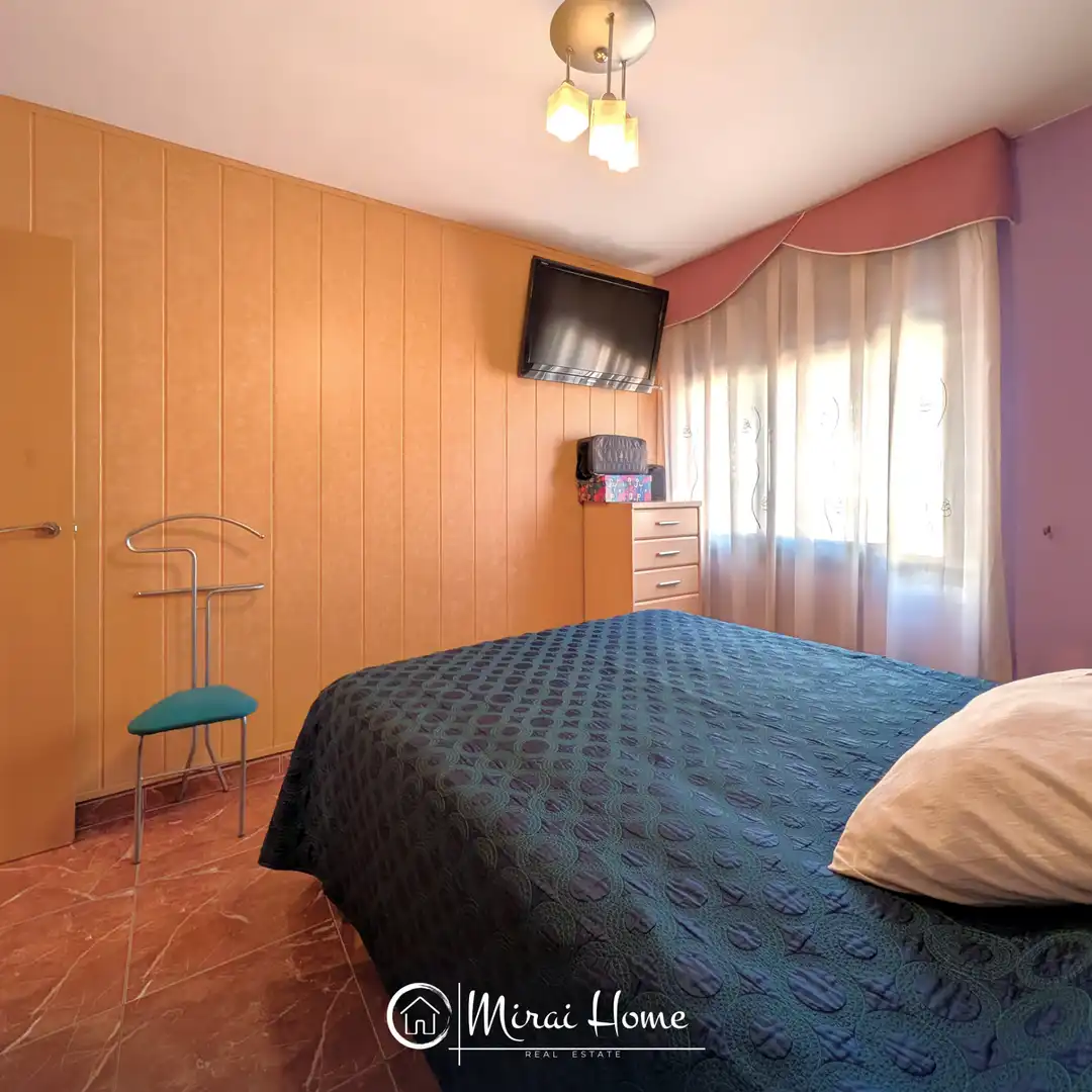 Habitación de Piso en venta en Santa Coloma de Gramenet con Aire acondicionado, Calefacción y Terraza
