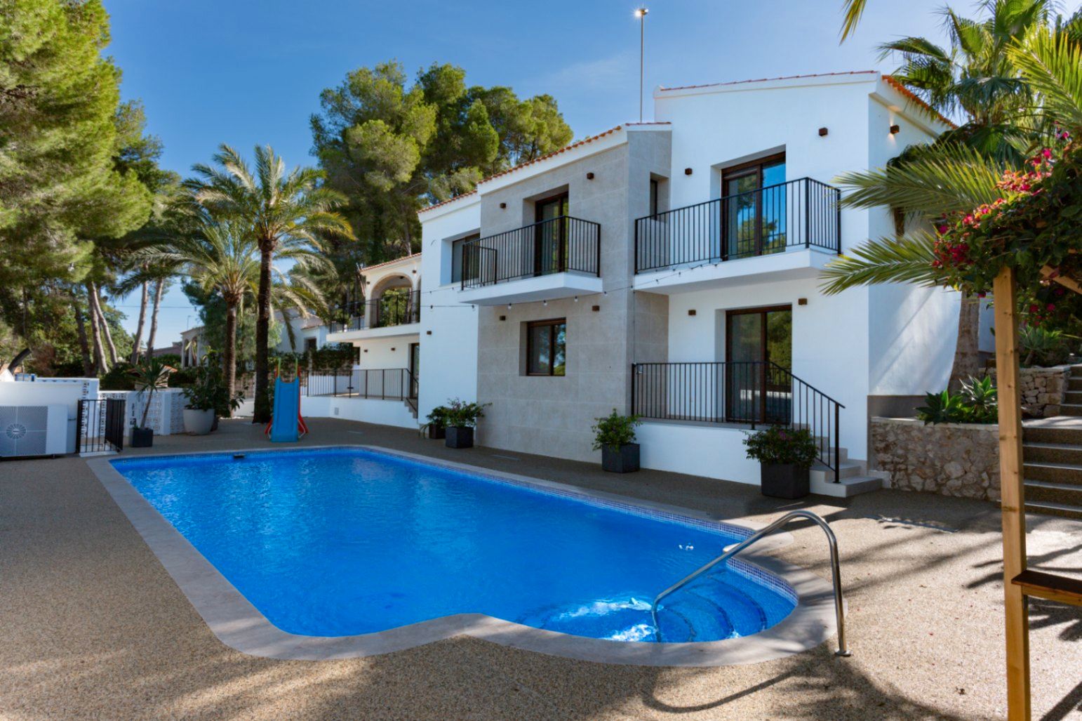 Swimming pool of Country house for sale in Jávea / Xàbia  with Air Conditioner, Heating and Private garden