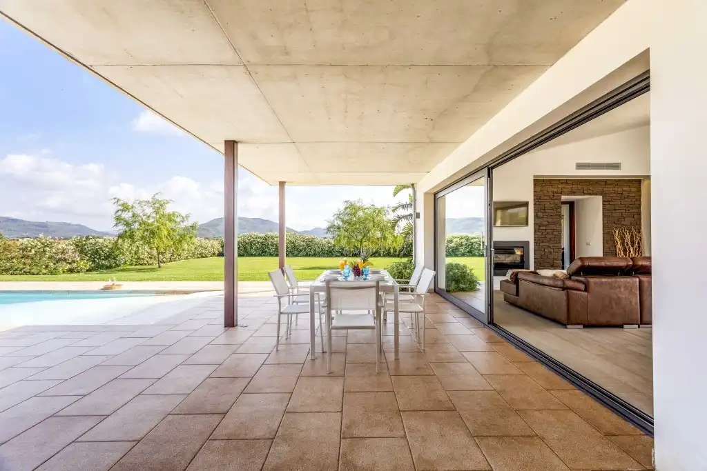 Terraza de Finca rústica en venta en Sa Pobla con Aire acondicionado, Jardín privado y Terraza