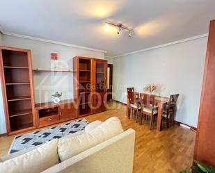 Living room of Apartment for sale in Avilés  with Heating, Parquet flooring and Furnished