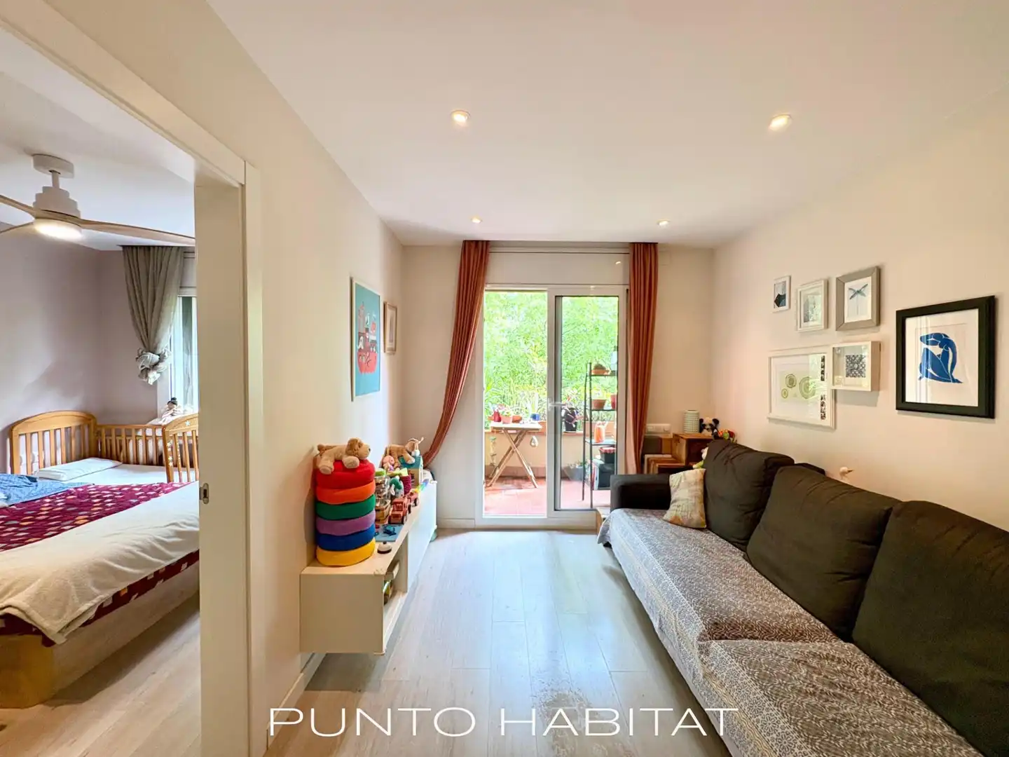 Sala de estar de Piso en venta en Barcelona con Aire acondicionado, Calefacción y Parquet