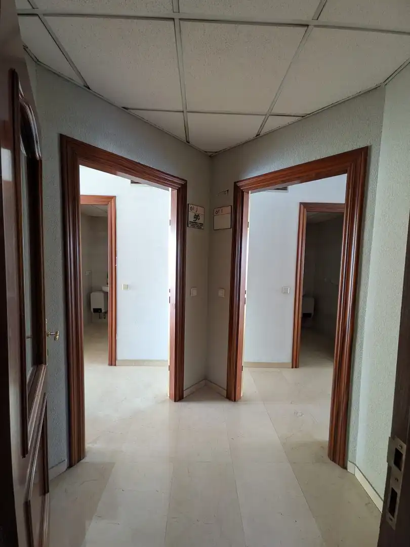 Office for rent in  Logroño  with Air Conditioner, Heating and Storage room