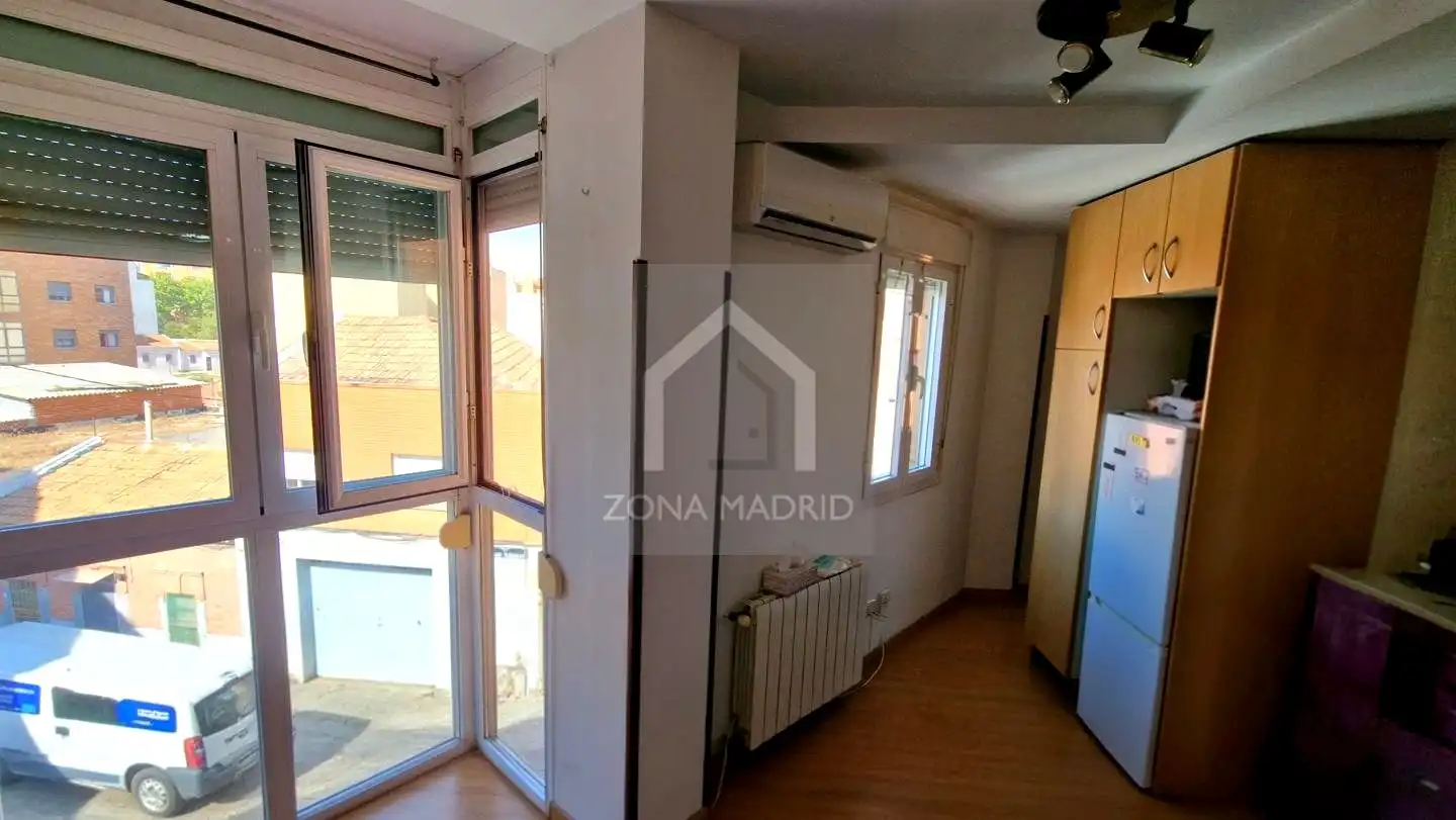 Piso con ascensor en venta en Calle de Indalecio Fernández, imagen 2