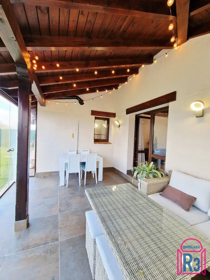 Terraza de Casa o chalet en venta en Villaquilambre con Calefacción