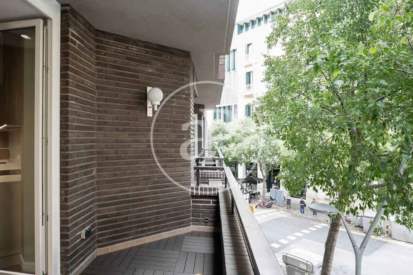 Außenansicht von Wohnung zum Verkauf in Barcelona mit Klimaanlage, Heizung und Balkon