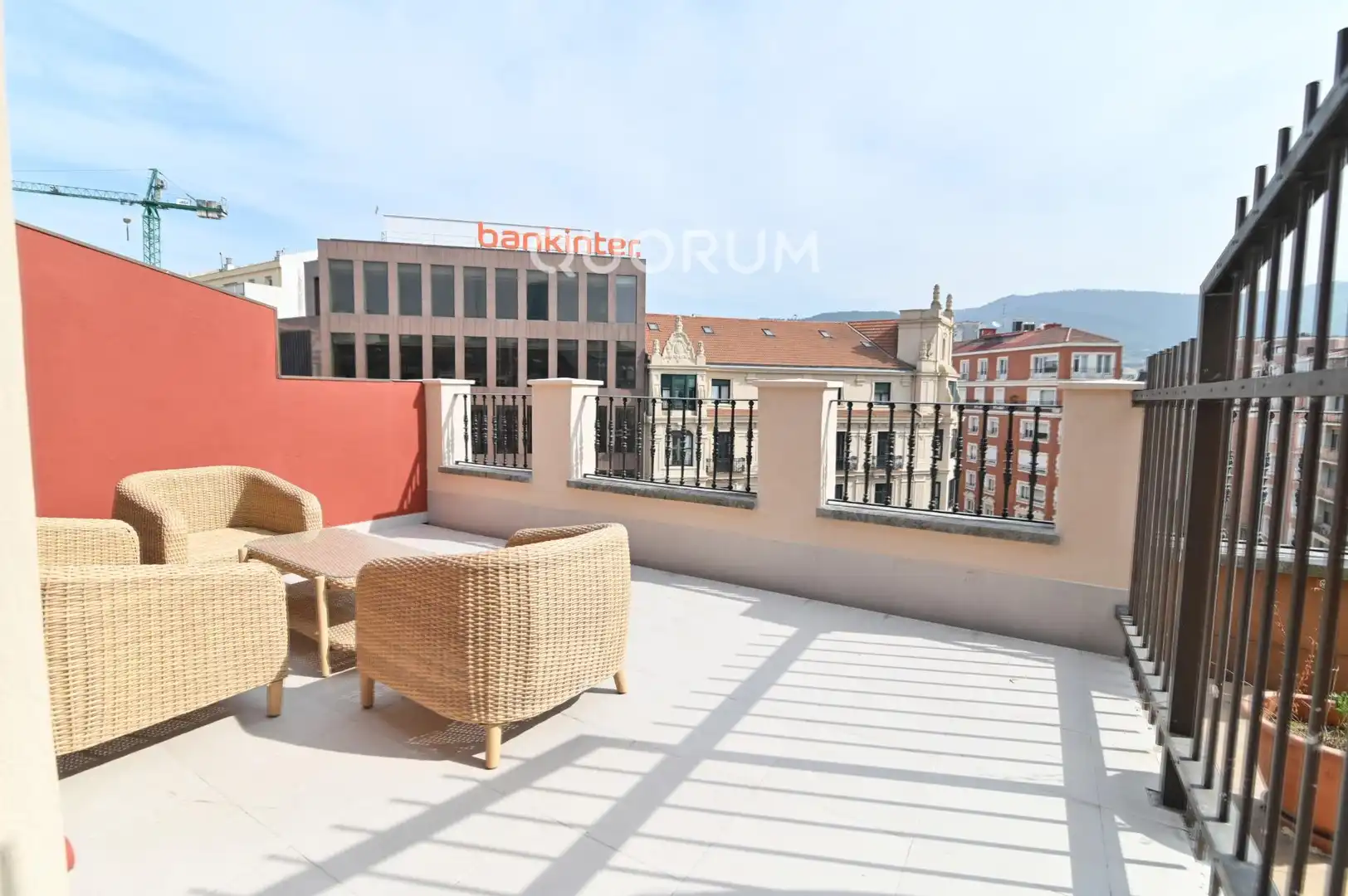 Flat for rent in Calle Marqués del Puerto, Ensanche - Moyua - Diputación