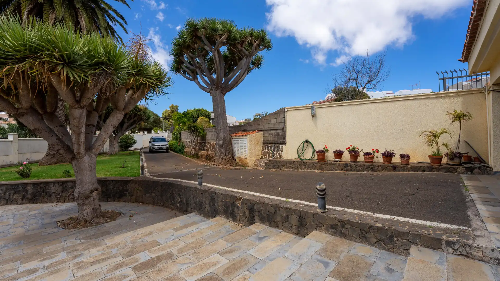 Vista exterior de Casa o chalet en venta en San Cristóbal de la Laguna con Jardín privado, Trastero y Balcón