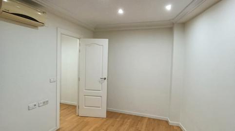 Foto 4 de Pis en venda a Calle Duquesa de la Victoria, Gran Via, La Rioja