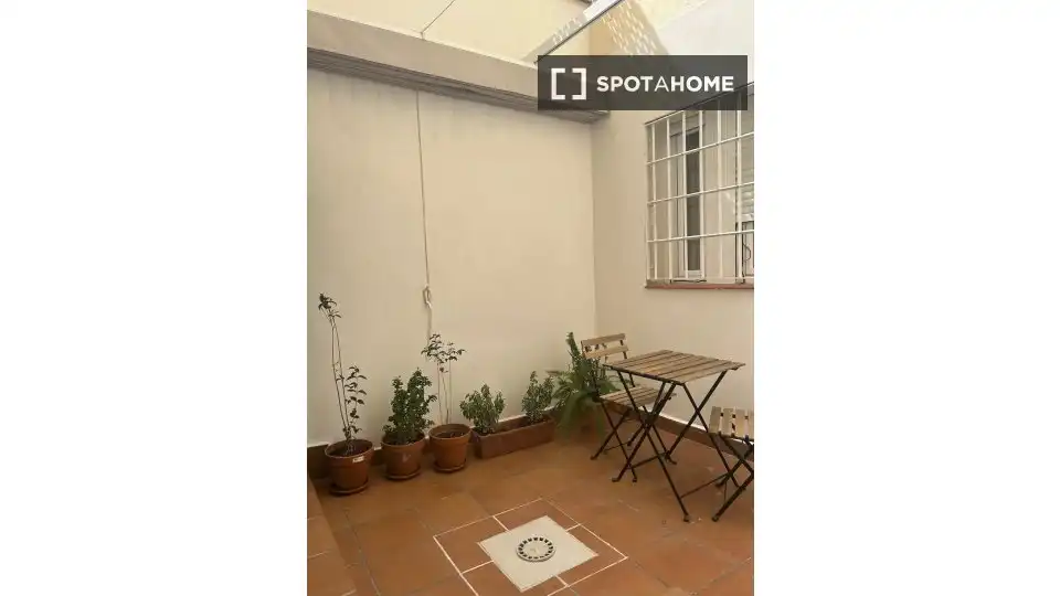 Balcony of Flat for rent in Madrid  with Air Conditioner, Heating and Furnished